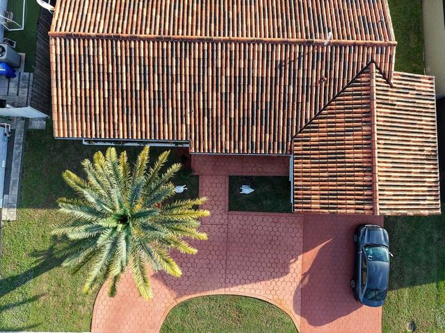 11040 NW 16th St, Pembroke Pines, FL 33026