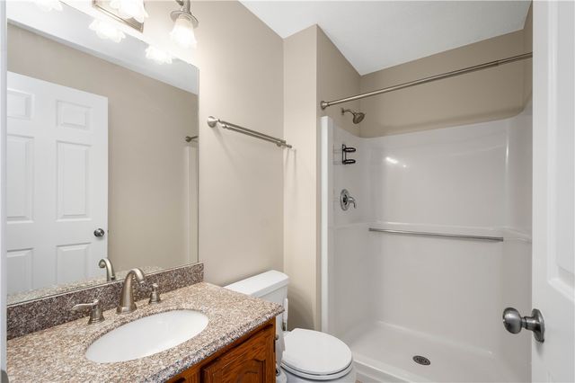 118 Vista Dr, Cecil, PA 15317