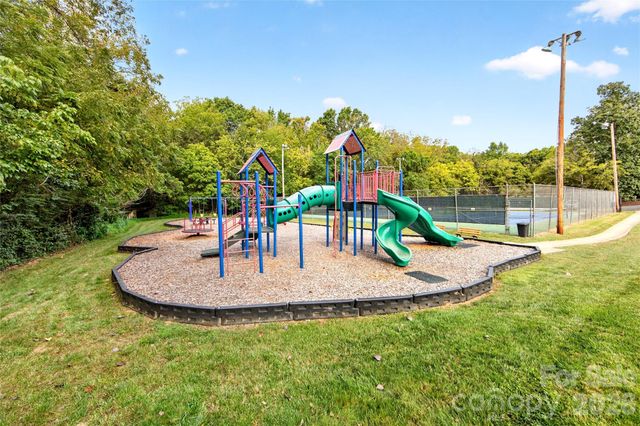 8004 Maremont Court, Charlotte, NC 28270