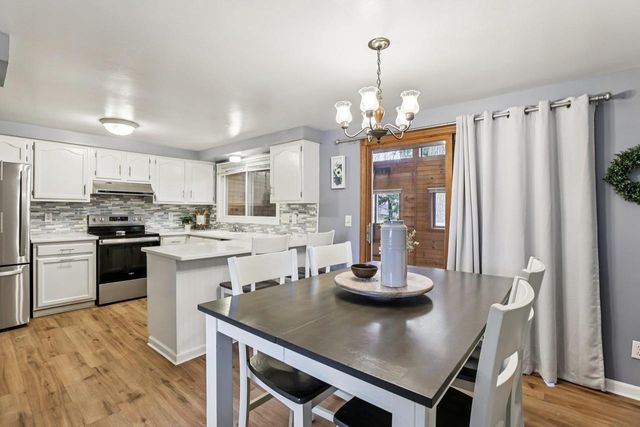 3399 Swinburne Drive, Mcfarland, WI 53558