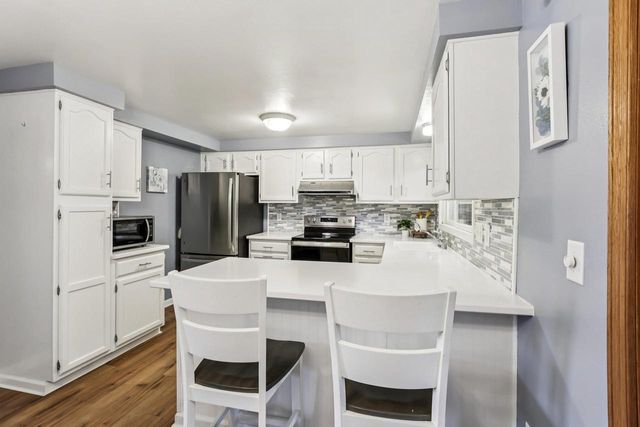 3399 Swinburne Drive, Mcfarland, WI 53558