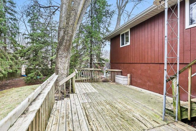 3399 Swinburne Drive, Mcfarland, WI 53558