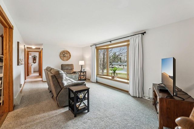 3399 Swinburne Drive, Mcfarland, WI 53558