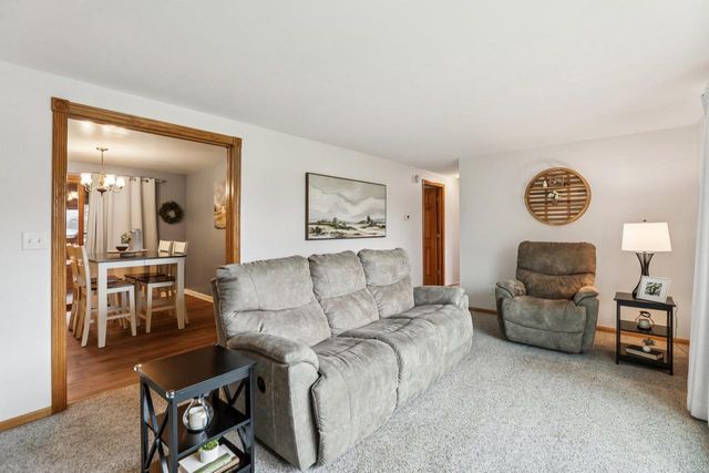 3399 Swinburne Drive, Mcfarland, WI 53558