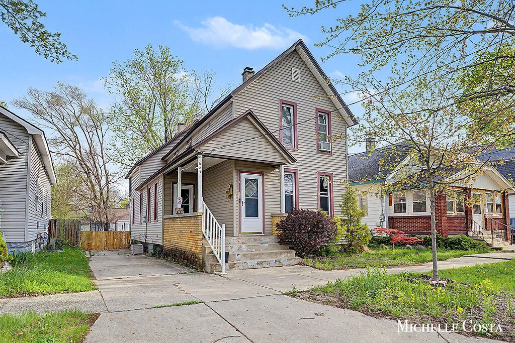 825 Crosby Street Nw, City Of Grand Rapids, MI 49504