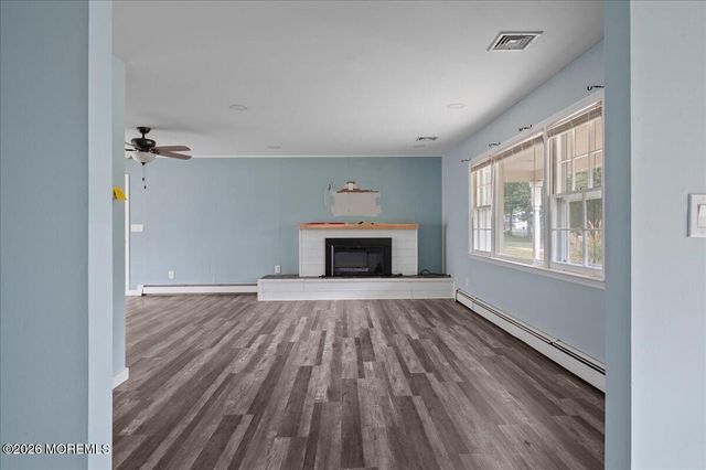14 Maine Street, Toms River, NJ 08753