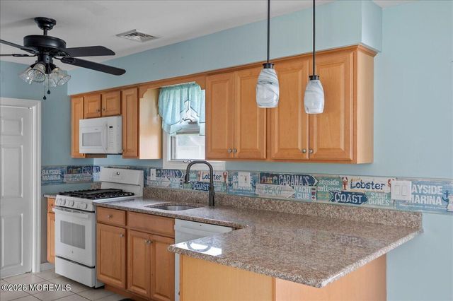 14 Maine Street, Toms River, NJ 08753