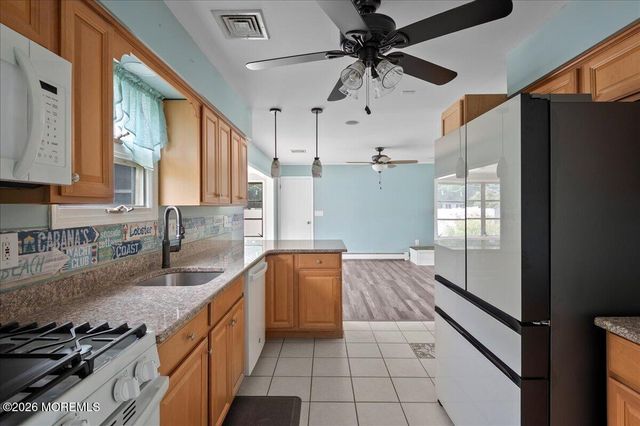 14 Maine Street, Toms River, NJ 08753