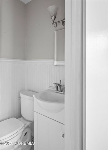 14 Maine Street, Toms River, NJ 08753