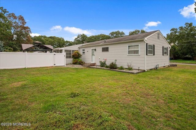 14 Maine Street, Toms River, NJ 08753