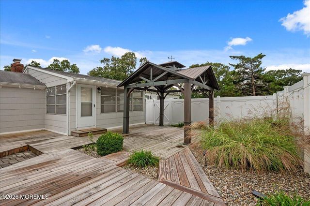 14 Maine Street, Toms River, NJ 08753