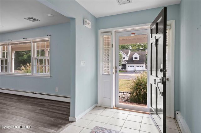 14 Maine Street, Toms River, NJ 08753