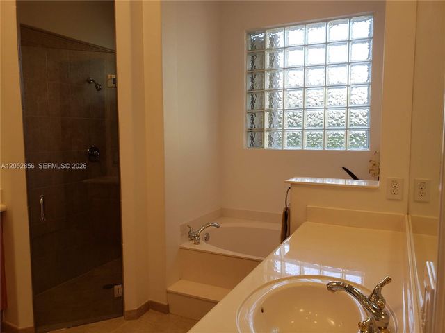 11231 NW 71 Street, Doral, FL 33178