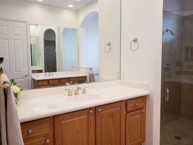 11231 NW 71 Street, Doral, FL 33178