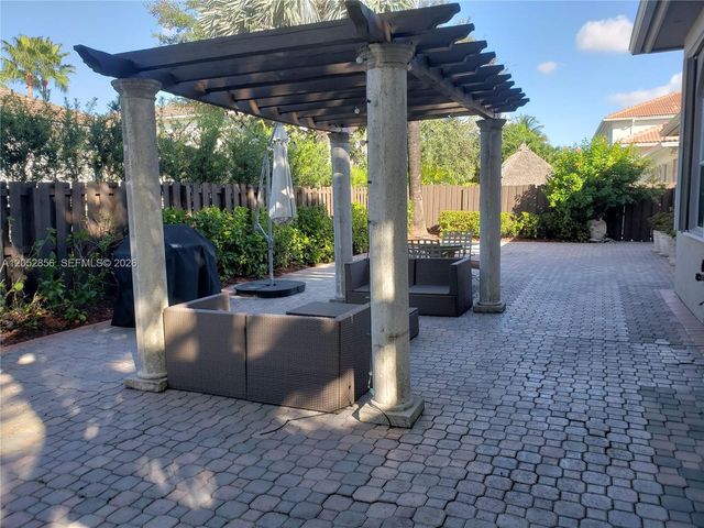 11231 NW 71 Street, Doral, FL 33178