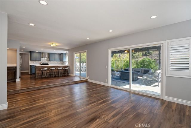 902 Calle Carrillo, San Dimas, CA 91773