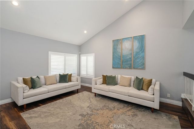 902 Calle Carrillo, San Dimas, CA 91773