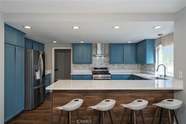 902 Calle Carrillo, San Dimas, CA 91773