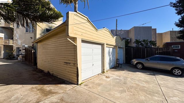 362 S Hudson Street, Oakland, CA 94618