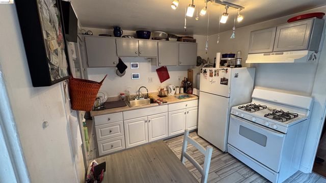 362 S Hudson Street, Oakland, CA 94618