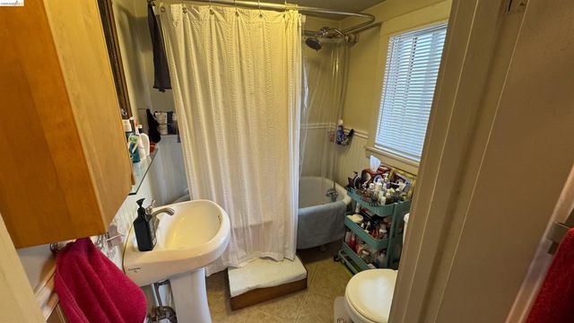 362 S Hudson Street, Oakland, CA 94618