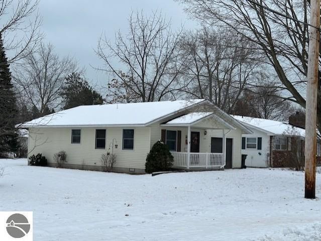 220 Smith Street, East Tawas, MI 48730