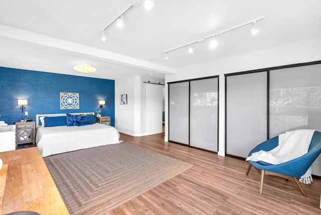 279 Sterling Avenue, Pacifica, CA 94044