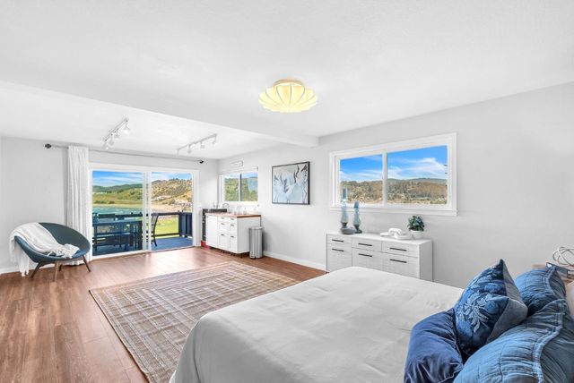 279 Sterling Avenue, Pacifica, CA 94044