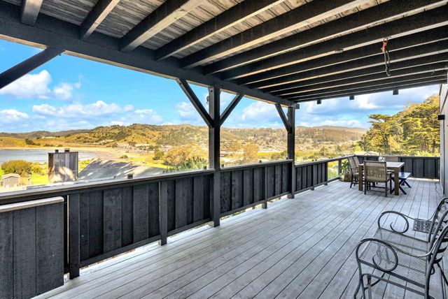 279 Sterling Avenue, Pacifica, CA 94044