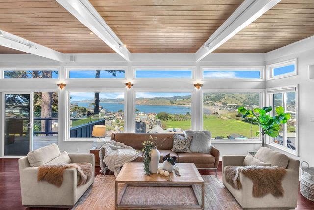 279 Sterling Avenue, Pacifica, CA 94044