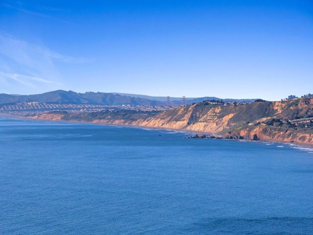 279 Sterling Avenue, Pacifica, CA 94044