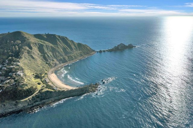 279 Sterling Avenue, Pacifica, CA 94044