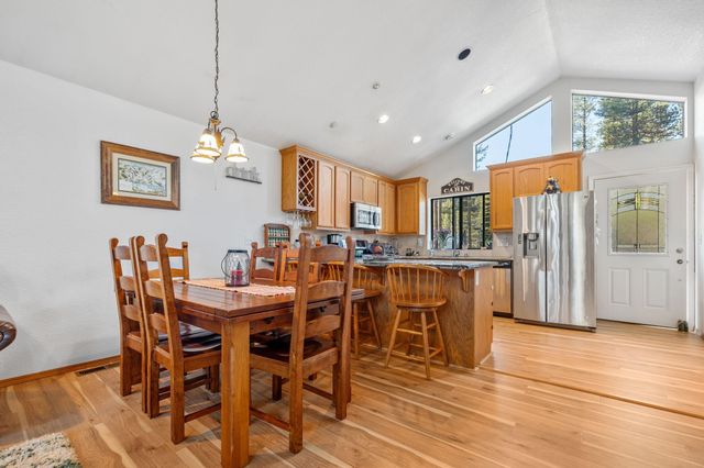 50689 Conifer Drive, Soda Springs, CA 95728