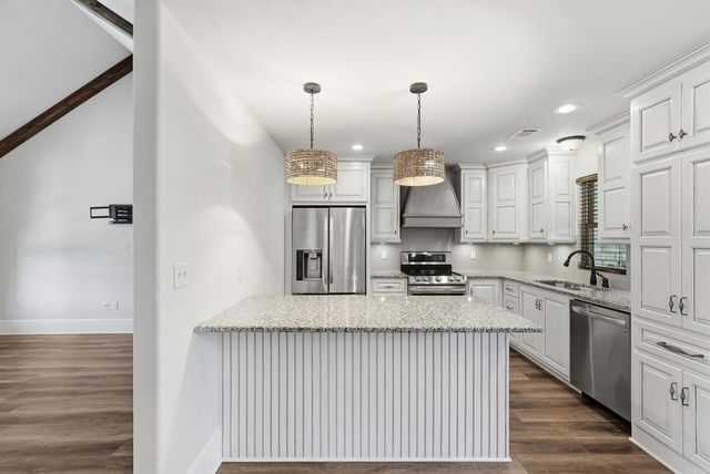 803 Adamson Dr, Searcy, AR 72143