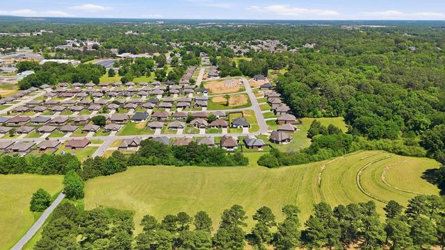 803 Adamson Dr, Searcy, AR 72143