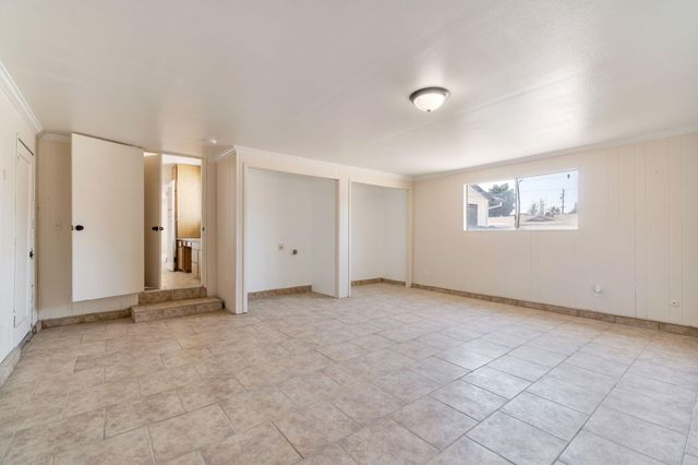 2738 S Fairway Court, Visalia, CA 93277