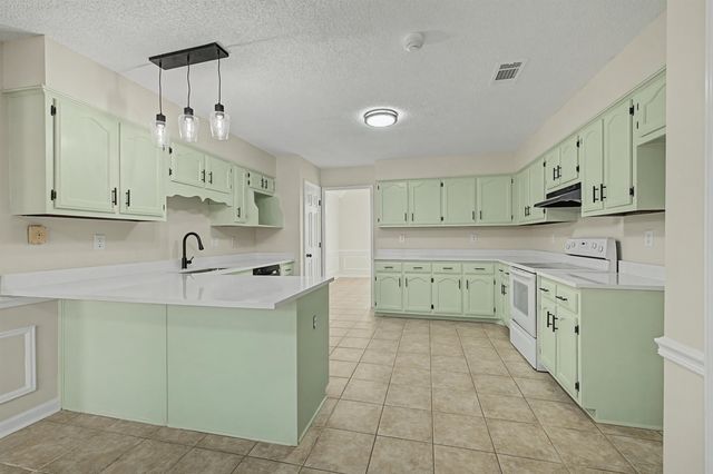 8208 CLINTON WAY CV, Memphis, TN 38018