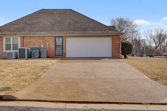 8208 CLINTON WAY CV, Memphis, TN 38018