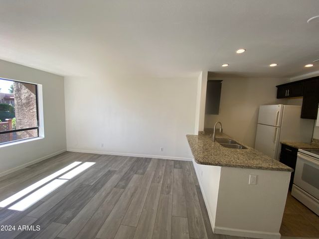14203 N 19TH Avenue 1020, Phoenix, AZ 85023