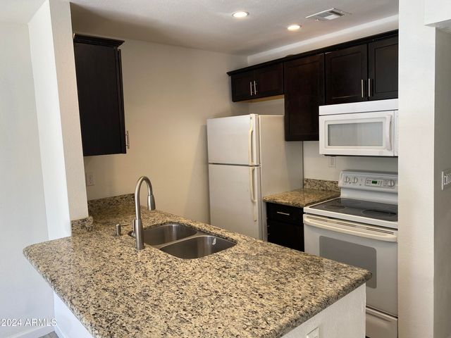 14203 N 19TH Avenue 1020, Phoenix, AZ 85023