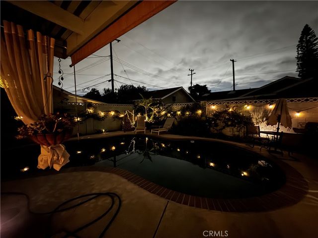 446 N Park Lane, Orange, CA 92867