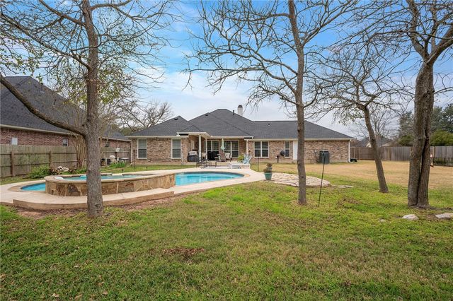 701 Royal Adelade Drive, College Station, TX 77845