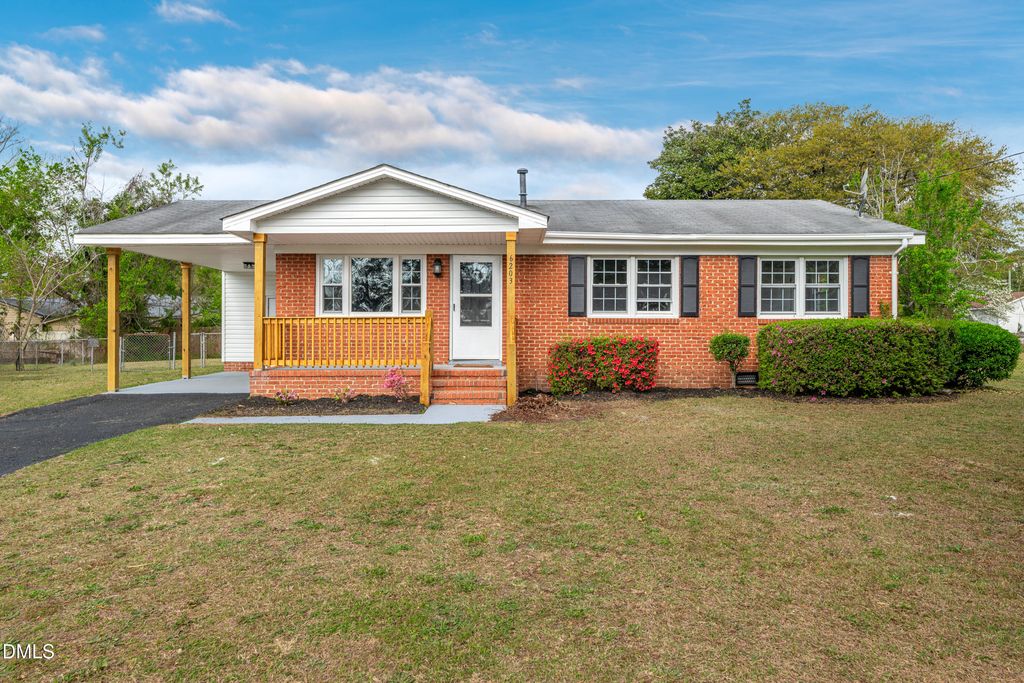 6203 Lynette Circle, Fayetteville, NC 28314