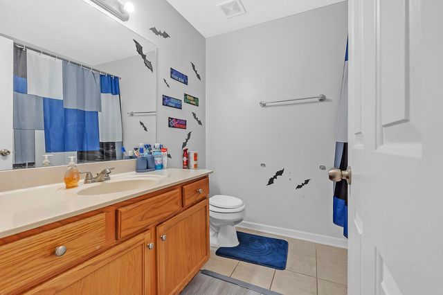 10215 N GREEN MOSS DR, Cordova, TN 38018