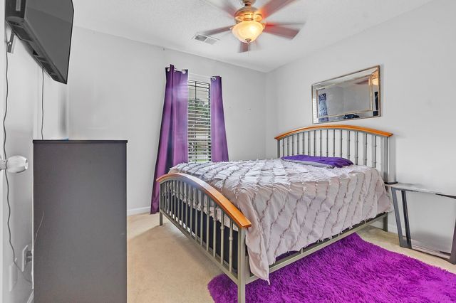 10215 N GREEN MOSS DR, Cordova, TN 38018