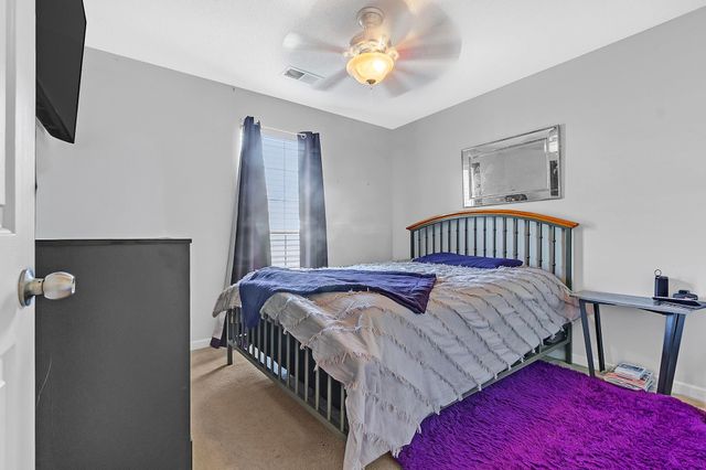 10215 N GREEN MOSS DR, Cordova, TN 38018