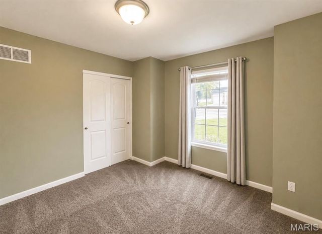 1005 Busch Drive, Warrenton, MO 63383