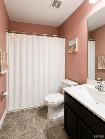 1005 Busch Drive, Warrenton, MO 63383