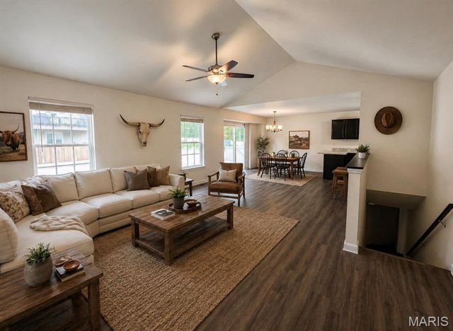 1005 Busch Drive, Warrenton, MO 63383