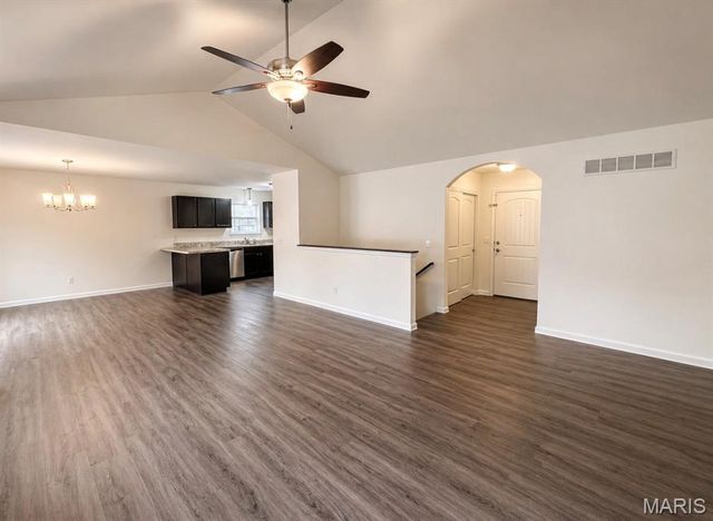 1005 Busch Drive, Warrenton, MO 63383